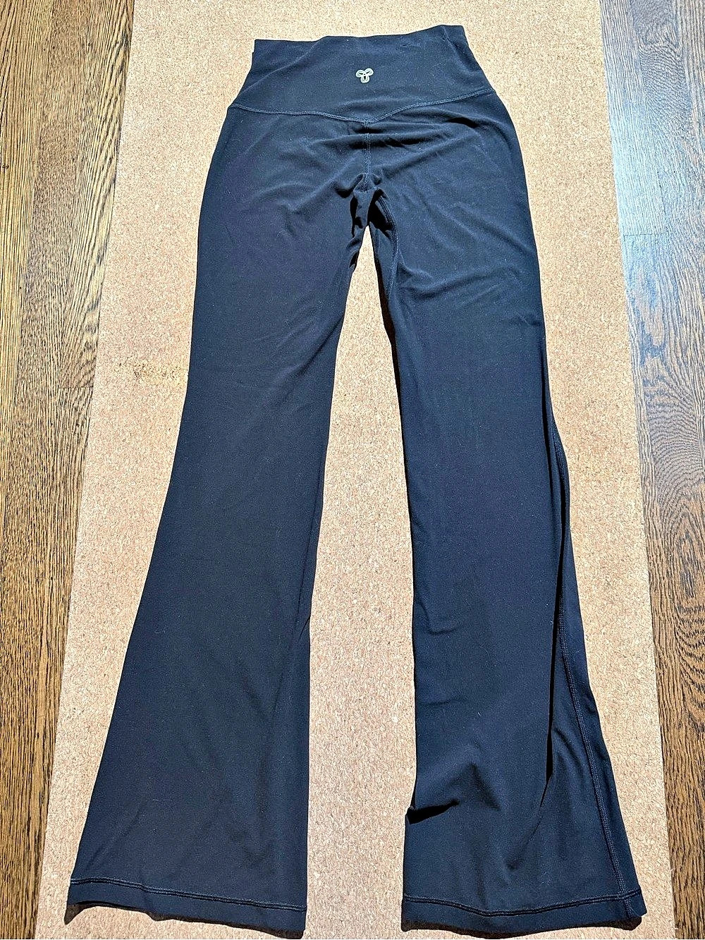 Aritzia Golden Airlift Wide Leg Pants in Black Like New